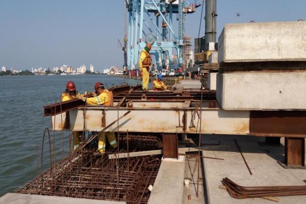 Obras de reforço e realinhamento do Berço 03 estão em ritmo acelerado.