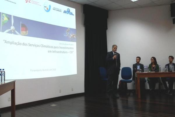 Missão Alemã e Governo discutem projeto de avaliação de riscos climáticos em infraestruturas no território catarinense.