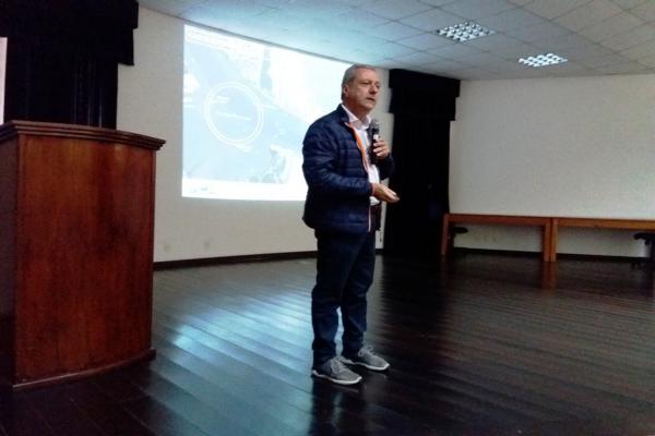 Apresentado relatório sobre casco soçobrado do navio Pallas. Apresentado relatório sobre casco soçobrado do navio Pallas.