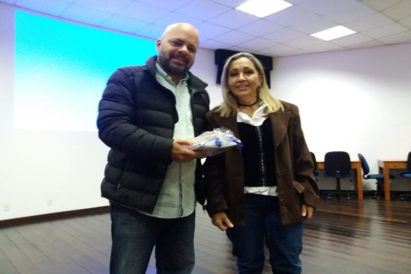 Estudantes de Engenharia Civil e Arquitetura e Urbanismo visitam o Porto de Itajaí. Estudantes de Engenharia Civil e Arquitetura e Urbanismo visitam o Porto de Itajaí.