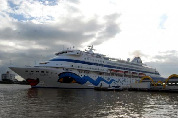 Aberta temporada de transatlânticos em Itajaí