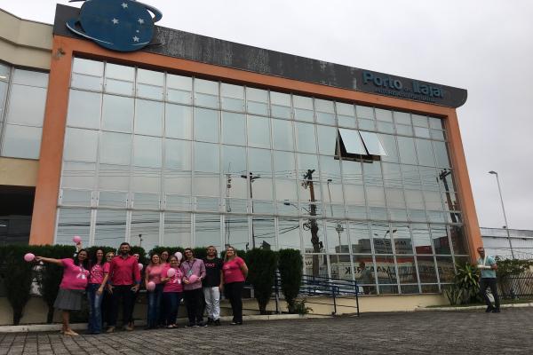 Servidores do Porto de Itajaí aderem à campanha “Outubro Rosa”. Servidores do Porto de Itajaí aderem à campanha “Outubro Rosa”.