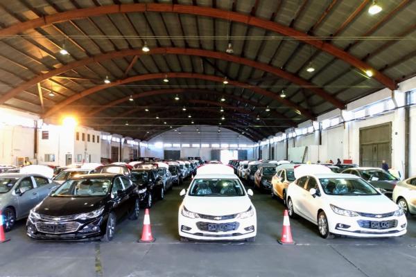 Superintendente do Porto de Itajaí e Diretoria da APMT cumprem agenda na ANFAVEA.