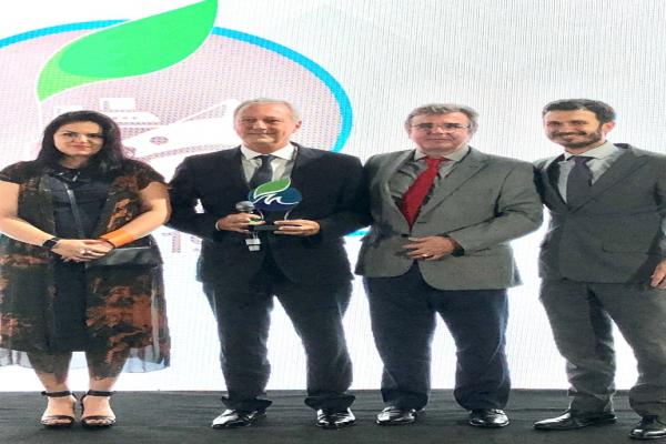 Porto de Itajaí recebe prêmio pelo melhor Índice de Desempenho Ambiental entre os portos públicos. Porto de Itajaí recebe prêmio pelo melhor Índice de Desempenho Ambiental entre os portos públicos.