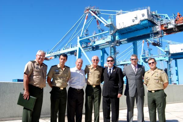 General do Exército conhece Complexo do Itajaí