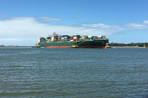 COMUNICADO IMPORTANTE: Fechamento do Canal de acesso ao Complexo Portuário de Itajaí a partir de 11:30Hr.