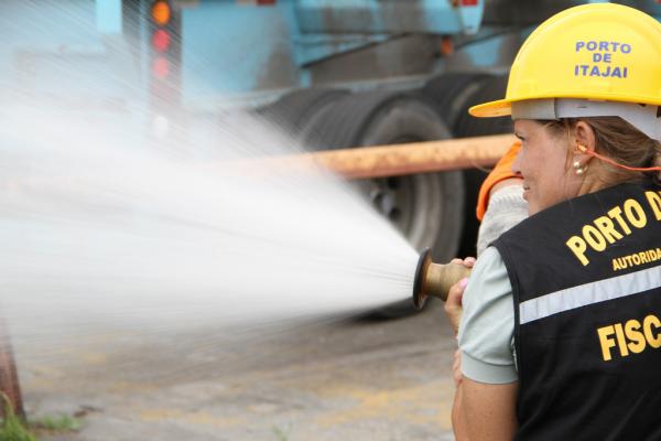 Porto do Itajaí capacita Brigadistas