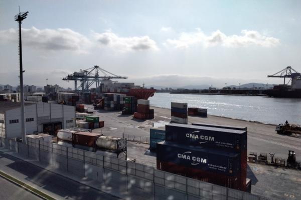 Complexo Portuário de Itajaí e Navegantes registra crescimento de 9% na movimentação de contêineres (TEU’s).