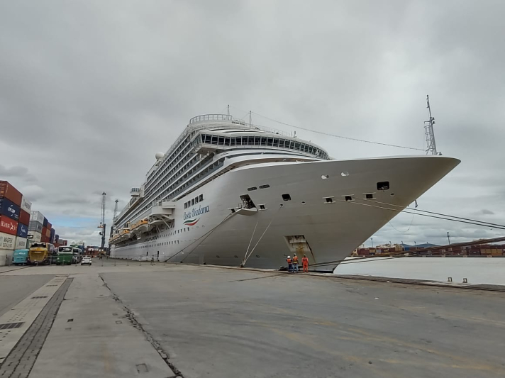 Porto de Itajaí apresentou importante movimentação de navios nesta terça-feira (15) Porto de Itajaí apresentou importante movimentação de navios nesta terça-feira (15)