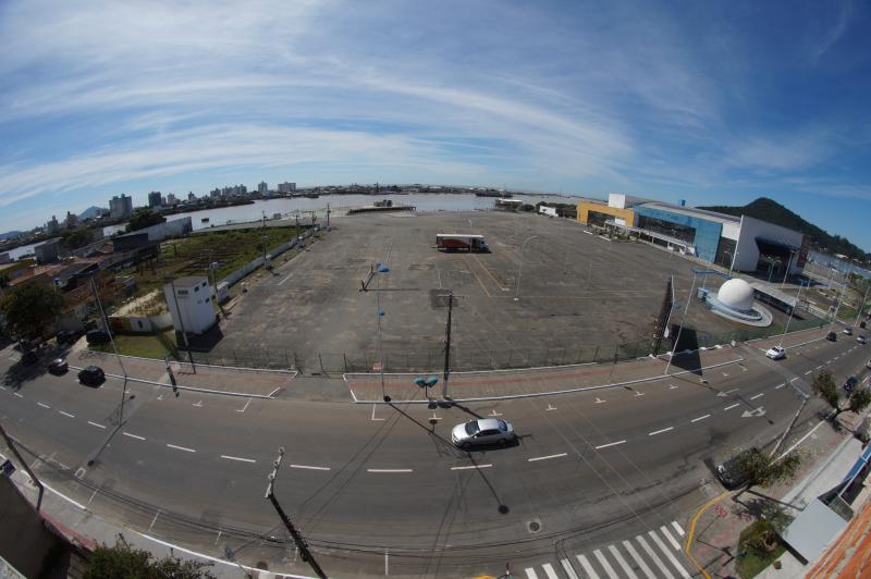 Anexo do Centreventos será aberto para estacionamento a partir desta quarta-feira (13)