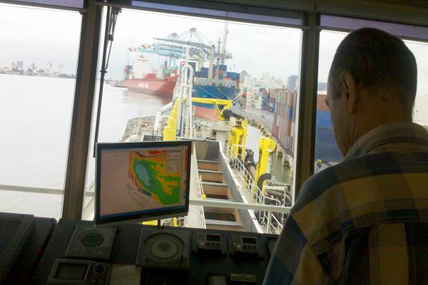 Draga Catarina inicia operações no Complexo do Itajaí Draga Catarina inicia operações no Complexo do Itajaí