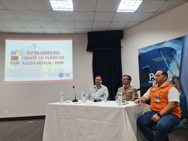 Superintendência do Porto de Itajaí realiza a 63ª reunião do Comitê do Plano de Ajuda Mútua (PAM) com Ato de Assinatura do seu Regimento Interno Superintendência do Porto de Itajaí realiza a 63ª reunião do Comitê do Plano de Ajuda Mútua (PAM) com Ato de Assinatura do seu Regimento Interno