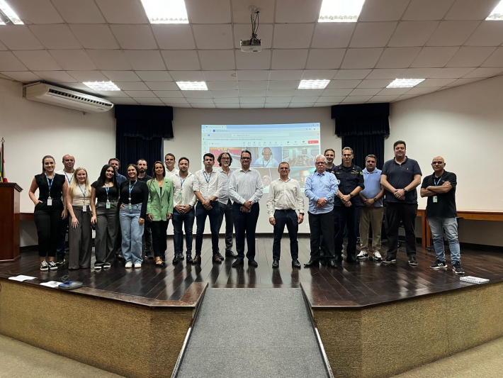 Porto de Itajaí dá primeiro passo para remoção do navio Pallas, afundado há mais de 130 anos
