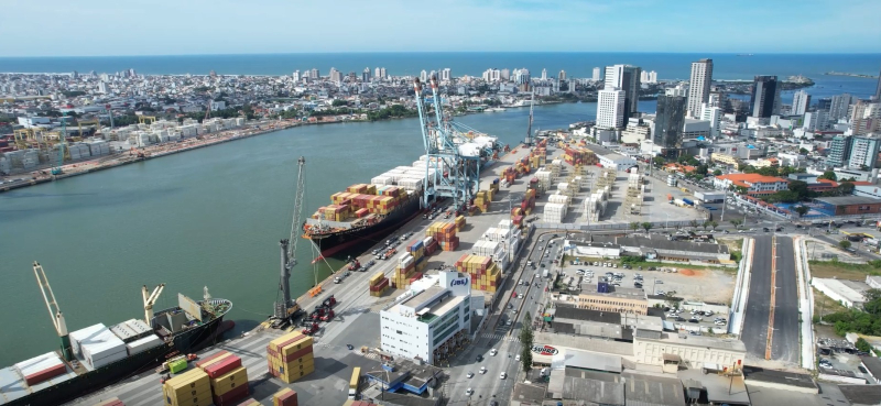 Porto de Itajaí contribui para recorde histórico na movimentação de cargas no Sul