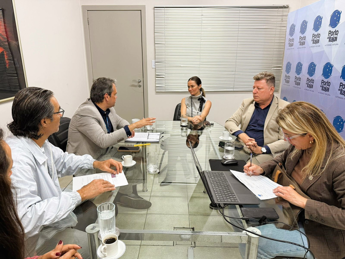 Superintendente do Porto de Itajaí recebe diretoria da ACII