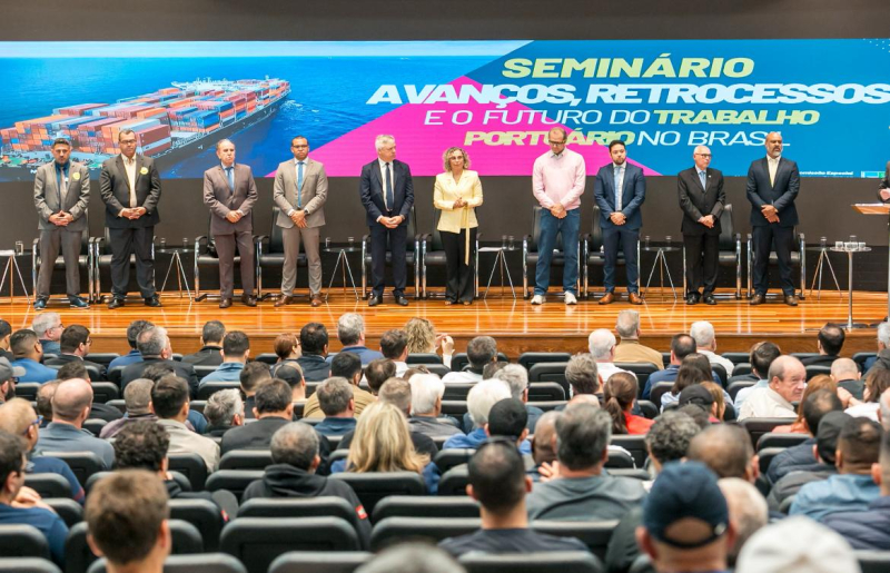Porto de Itajaí participa de seminário sobre a nova Lei dos Portos em Santa Catarina Porto de Itajaí participa de seminário sobre a nova Lei dos Portos em Santa Catarina