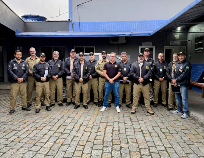 Guarda Portuária participa de curso de habilitação para condução de embarcações da Marinha do Brasil