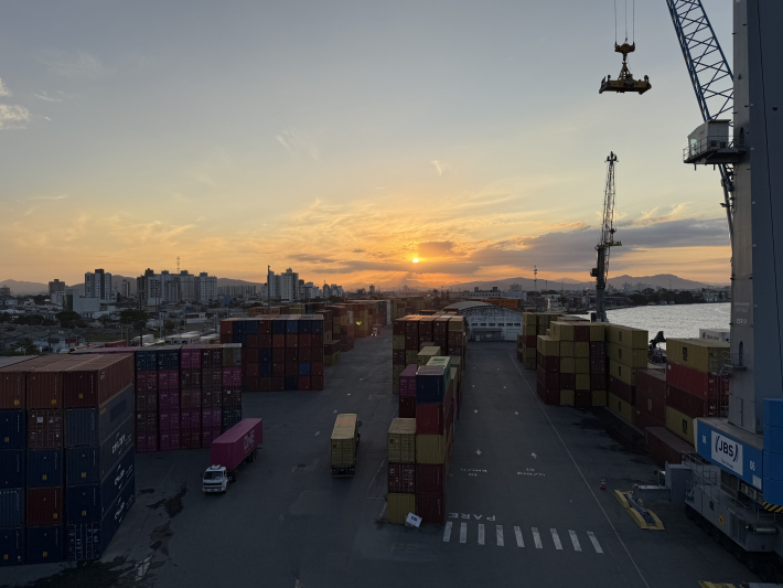 Porto de Itajaí solicita à ANTAQ realização de audiência pública presencial sobre edital de arrendamento 